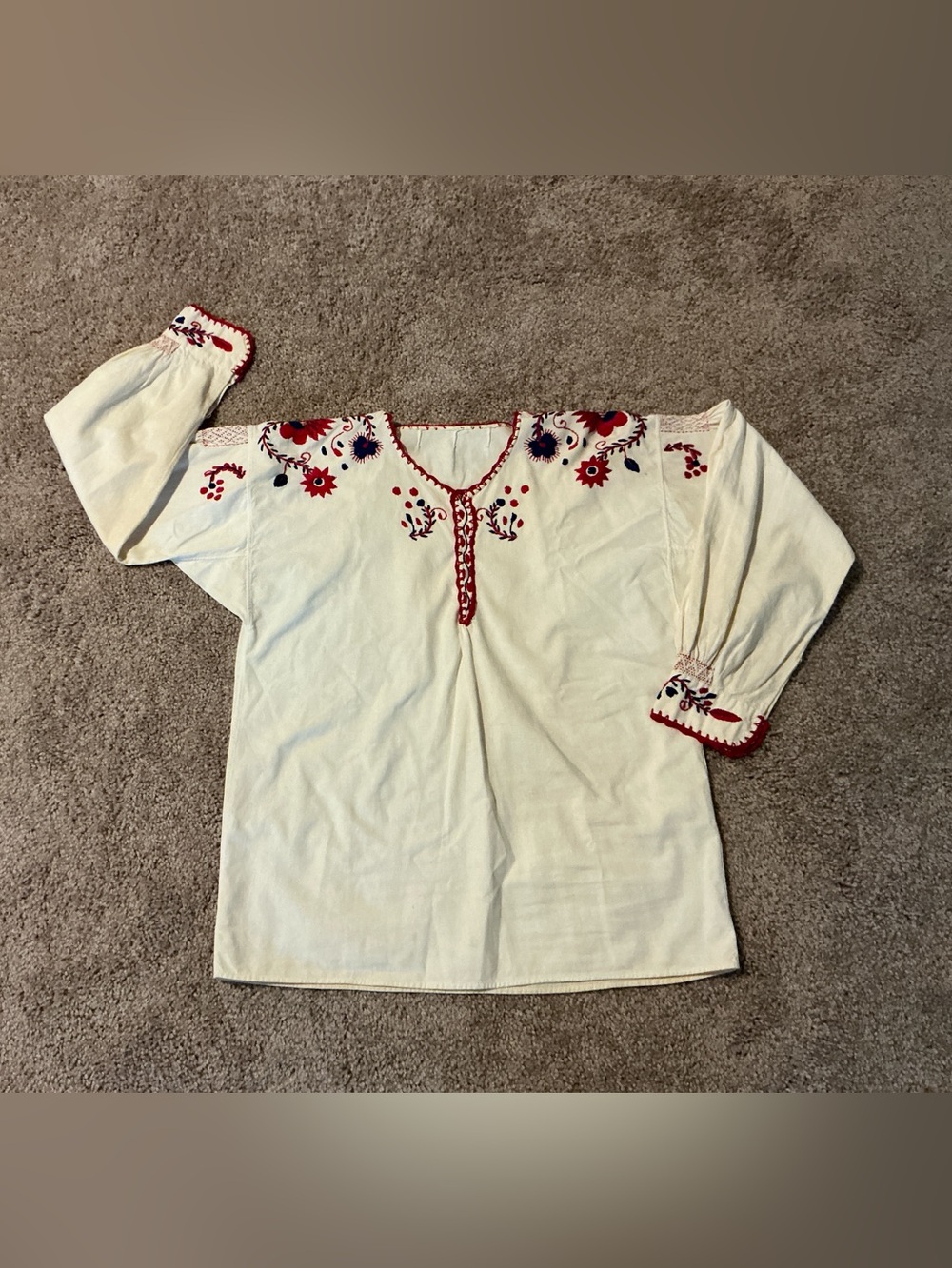 Genuine 1970’s Vintage Cotton Embroidered Peasant Top, Boho, Hippie, Retro ✌🏻